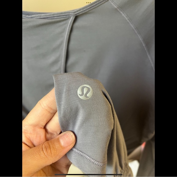 Grey long sleeve lululemon top - Picture 3 of 3